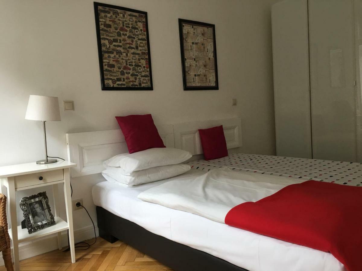 Urban Haven - 3 Beds, 3 Baths, Free Parking, Near Central Market Будапеща Екстериор снимка